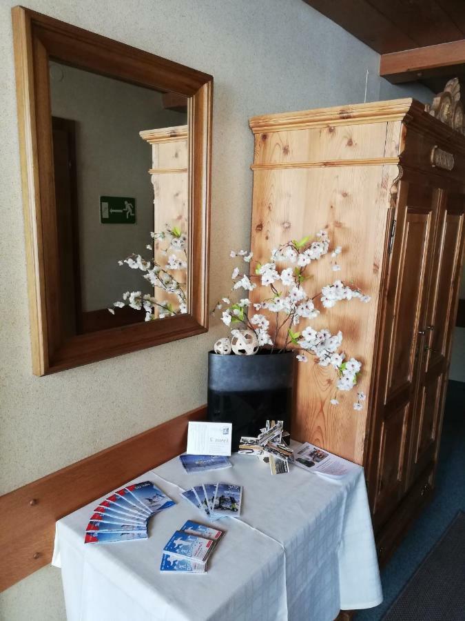 Sonneck Pension Пфаррверфен Экстерьер фото